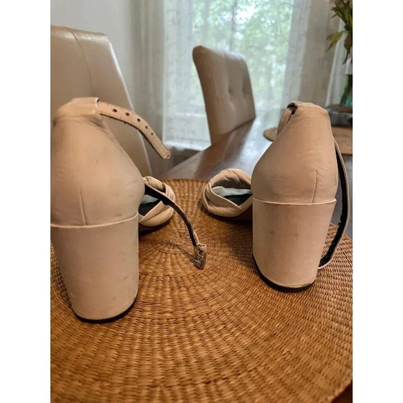 Rebecca Minkoff women’s size 8M white heels - Picture 7 of 9